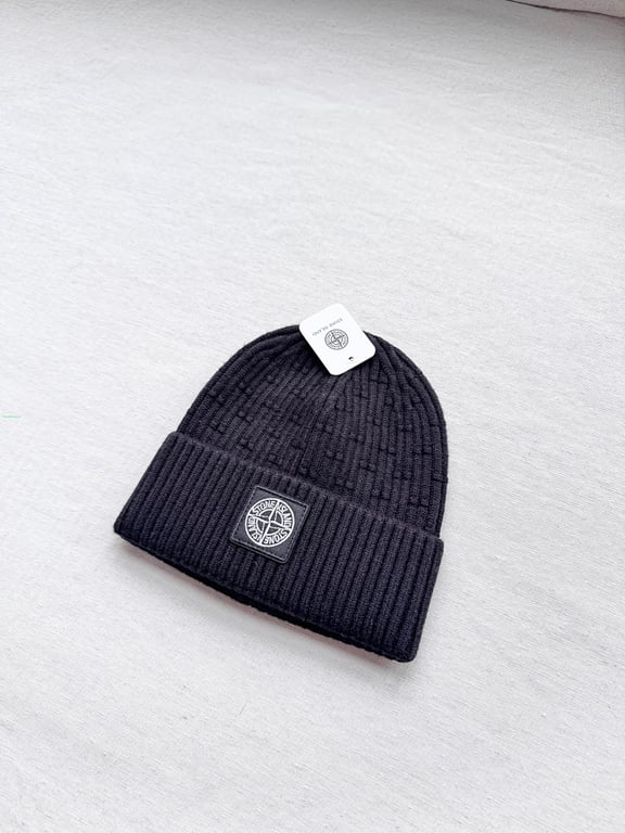 Stone Island Ribbed Beanie - 16