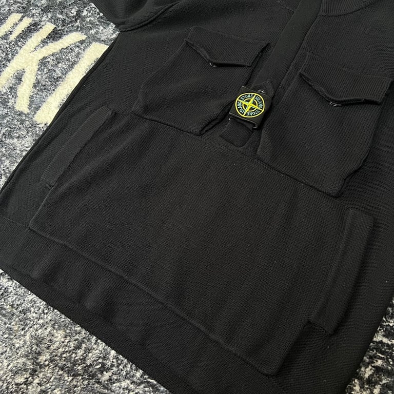 Stone Island 22FW Badge Knit Sweater - 10