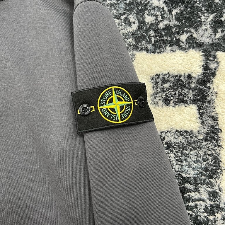 Stone Island 19SS Zip-Up Hoodie - 57