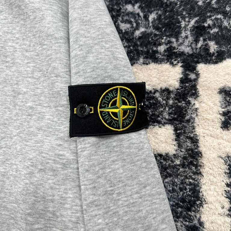 Stone Island 19SS Zip-Up Hoodie - 69
