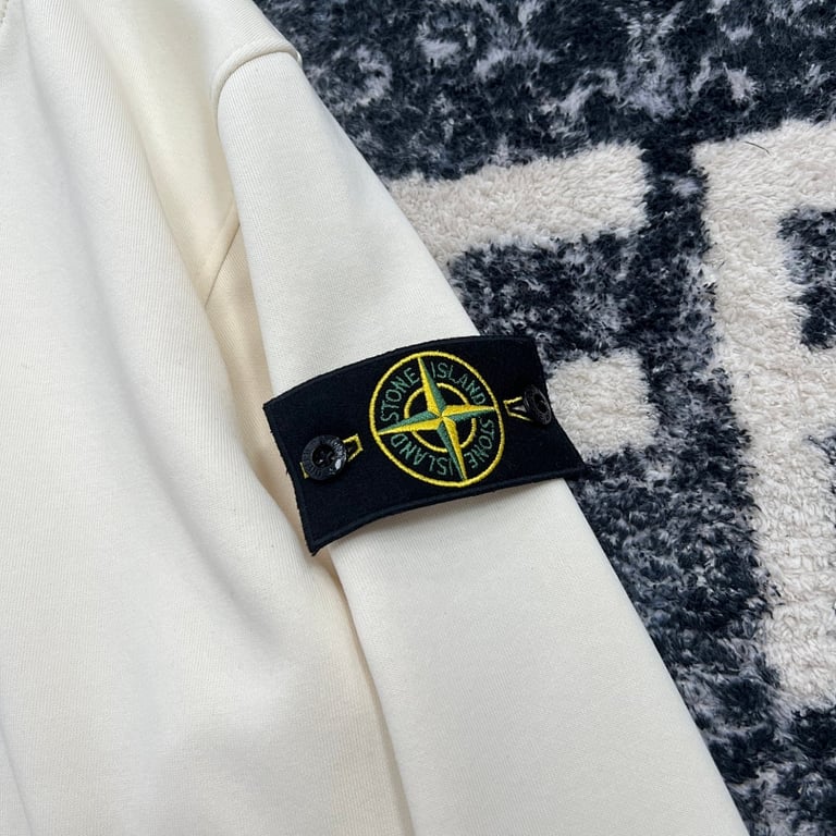 Stone Island 19SS Zip-Up Hoodie - 79