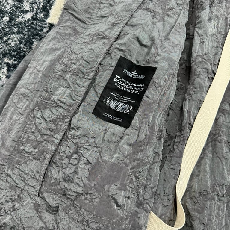 Stone Island 24SS Crinkle Nylon Jacket - 38