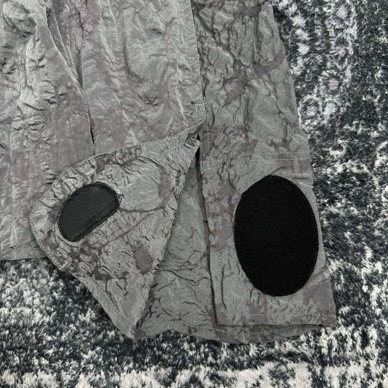 Stone Island 24SS Crinkle Nylon Jacket - 46