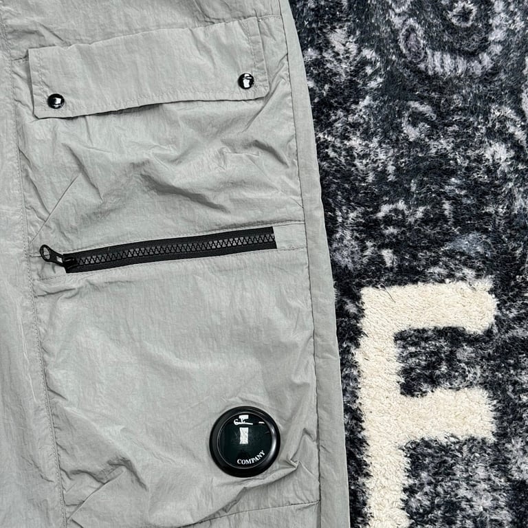 C.P. Company 24SS Cargo Pants - 52