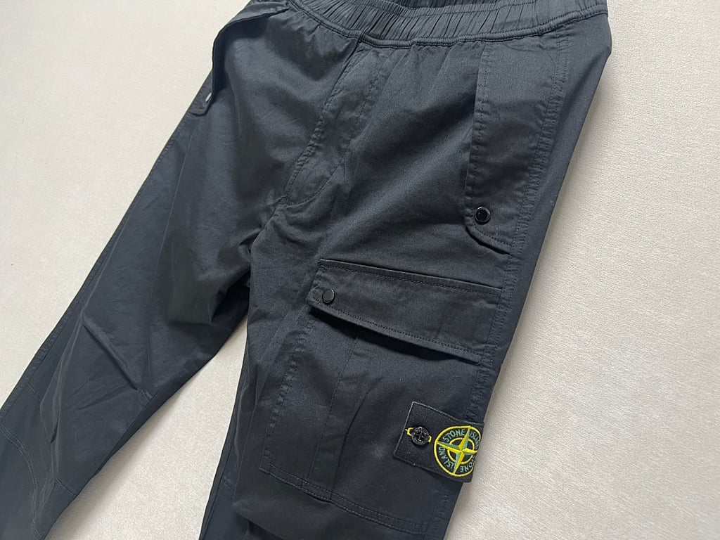 Stone Island 23FW Satin Cargo Pants - 29