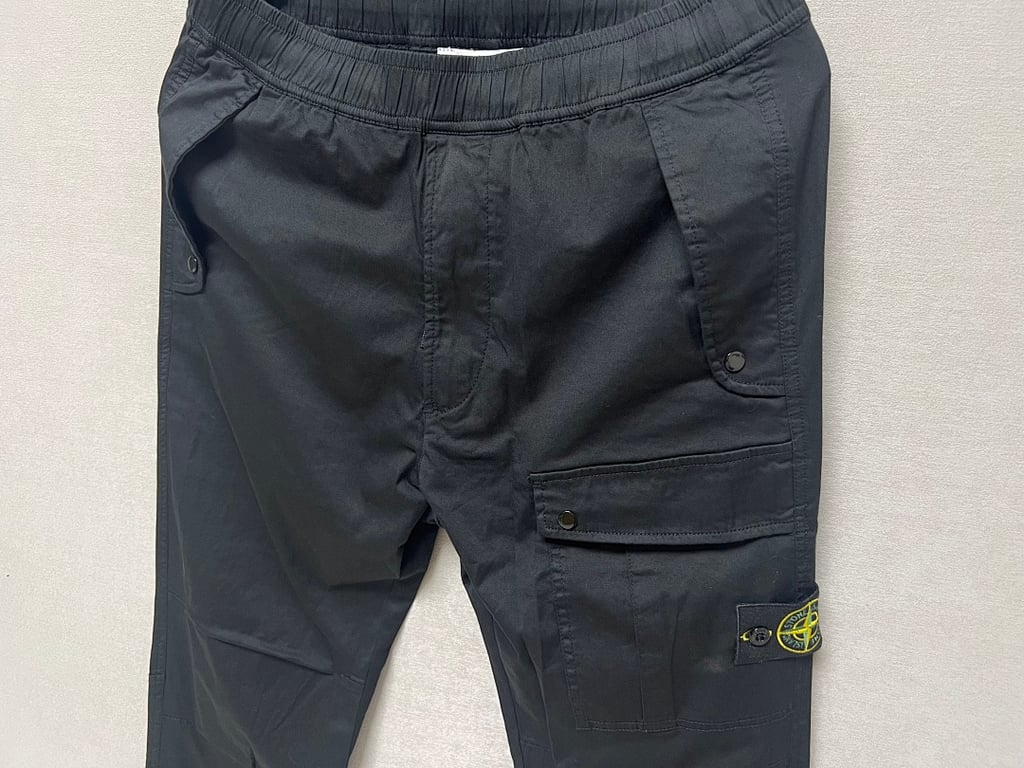 Stone Island 23FW Satin Cargo Pants - 30