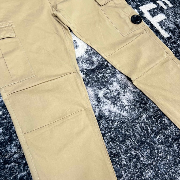 C.P. Company 19SS Lens Cargo Pants - 32