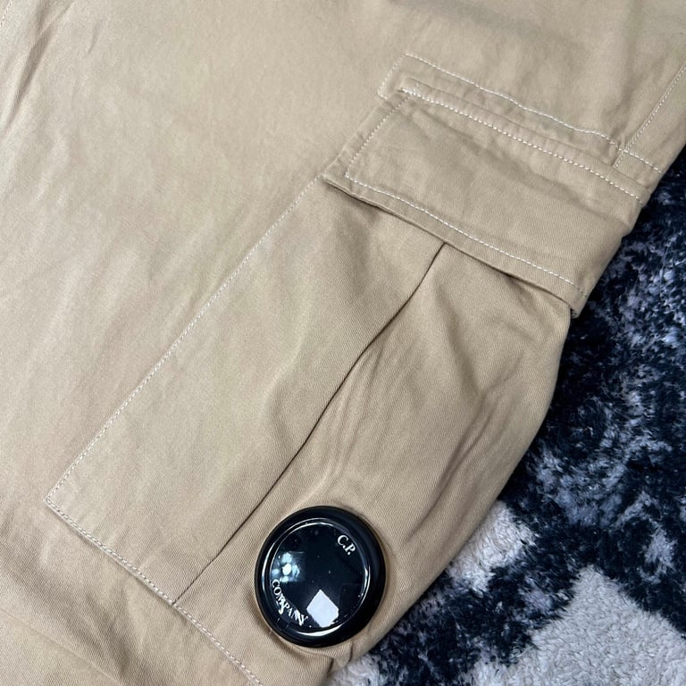 C.P. Company 19SS Lens Cargo Pants - 34