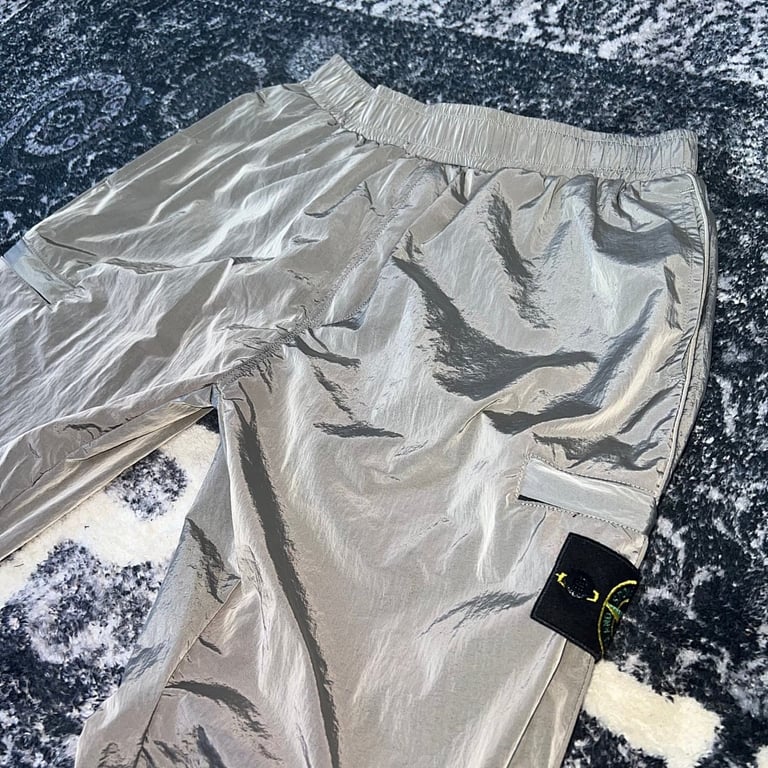 Stone Island 22SS Metallic Nylon Pants - 15