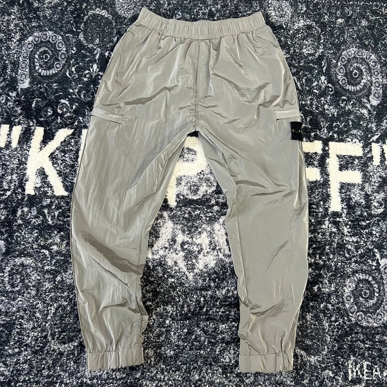 Stone Island 22SS Metallic Nylon Pants - 17
