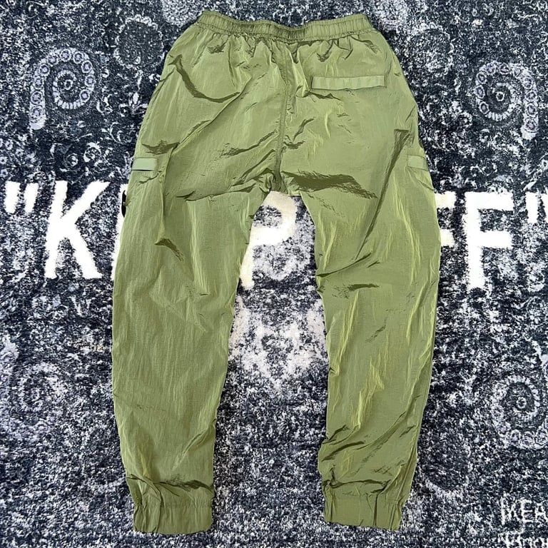 Stone Island 22SS Metallic Nylon Pants - 3
