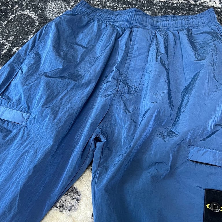 Stone Island 22SS Metallic Nylon Pants - 28