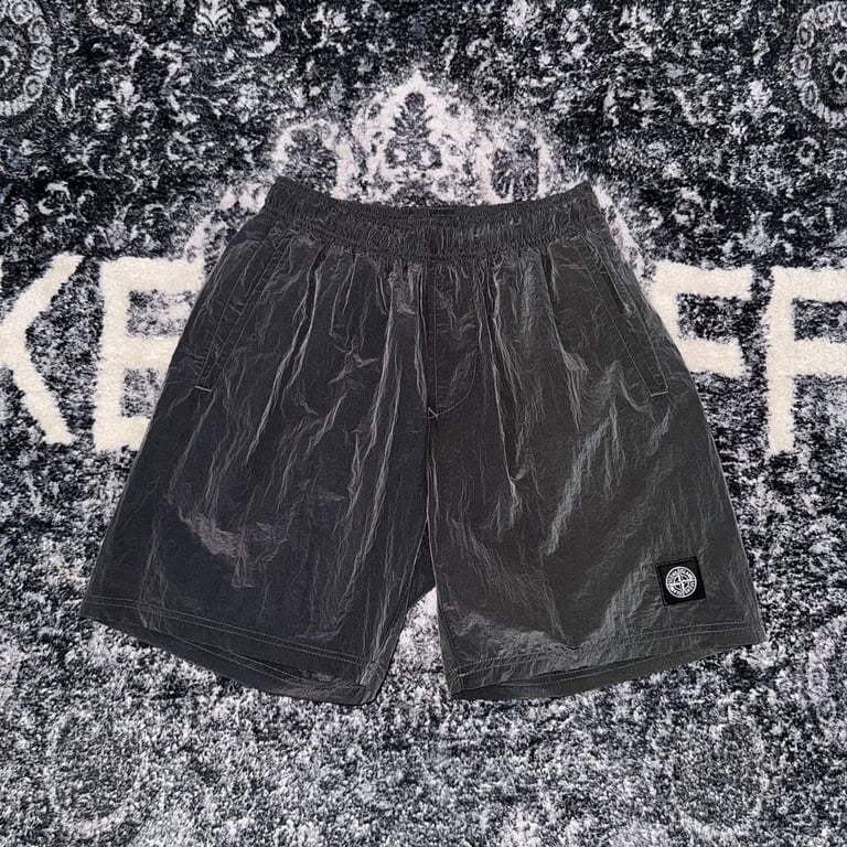 Stone Island 19SS Nylon Metal Shorts - 28