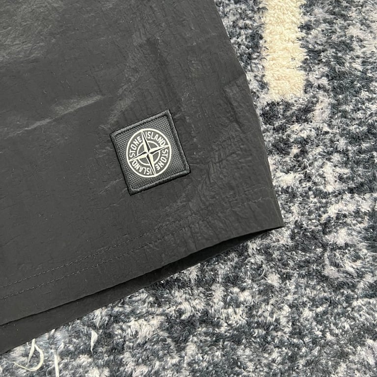Stone Island 19SS Nylon Metal Shorts - 47