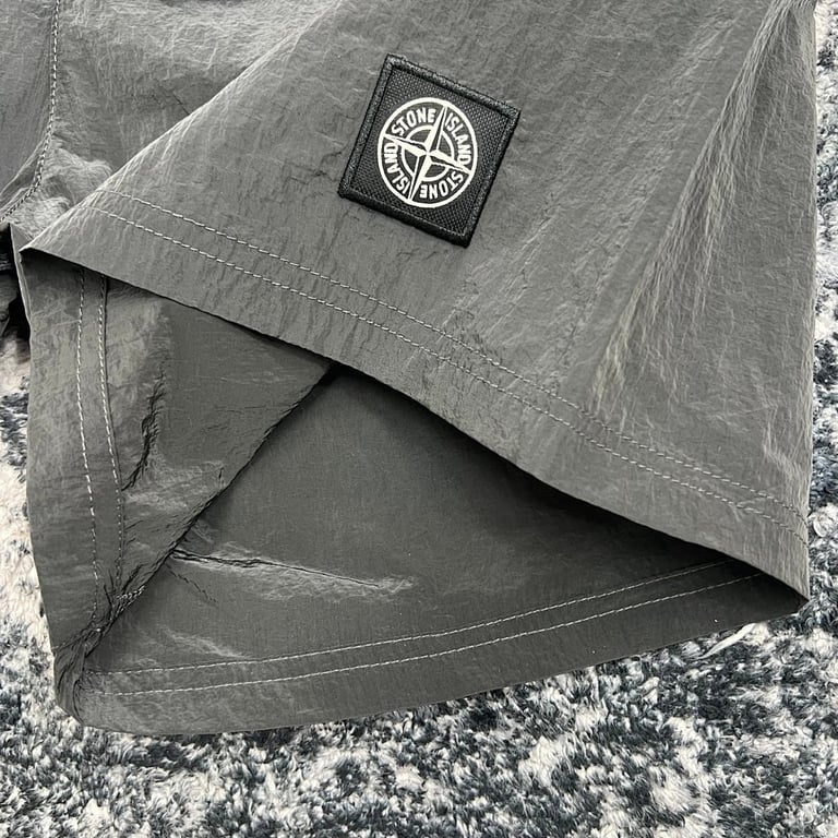 Stone Island 19SS Nylon Metal Shorts - 61
