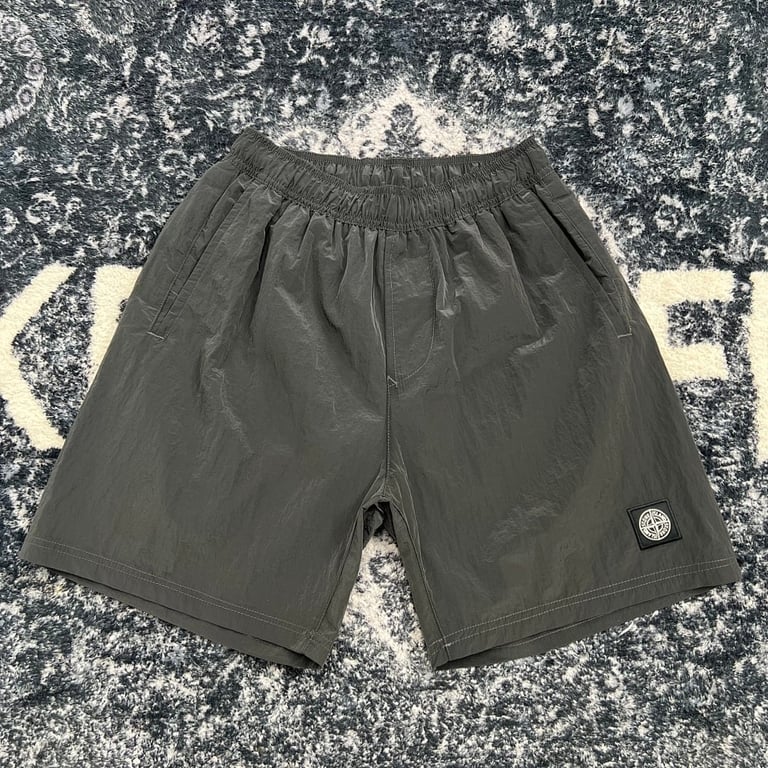 Stone Island 19SS Nylon Metal Shorts - 66