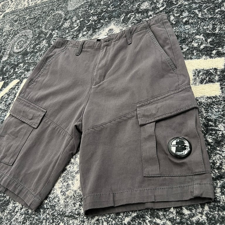 C.P. Company Lens Cargo Shorts - 28