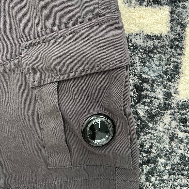 C.P. Company Lens Cargo Shorts - 30
