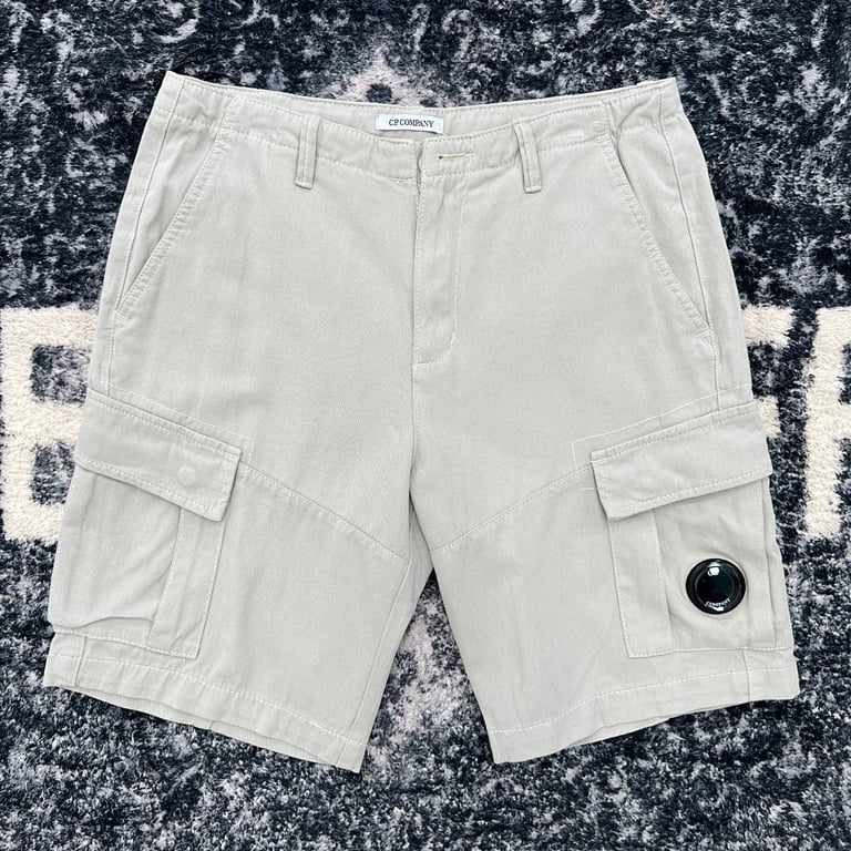 C.P. Company Lens Cargo Shorts - 36