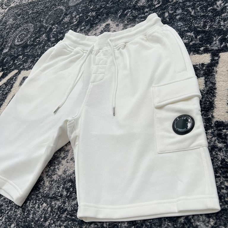 C.P. Company Lens Cargo Shorts - 30