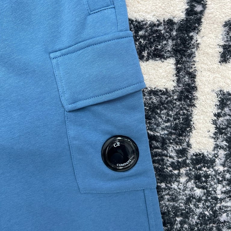C.P. Company Lens Cargo Shorts - 37