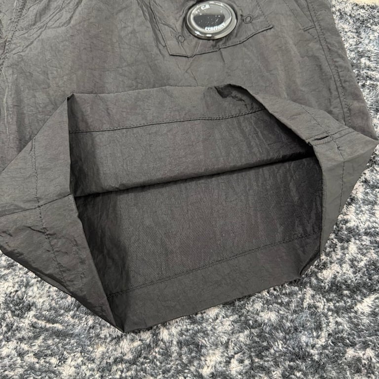 C.P. Company Nylon Lens Shorts - 11