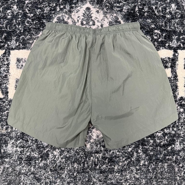 C.P. Company Nylon Lens Shorts - 14