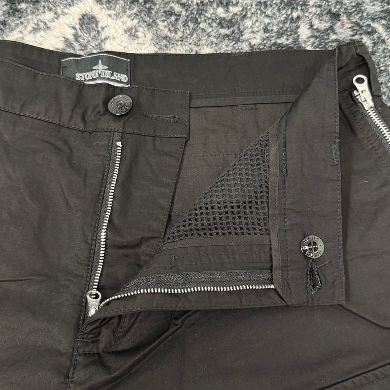 Stone Island Shadow Project Cargo Shorts Black - 13