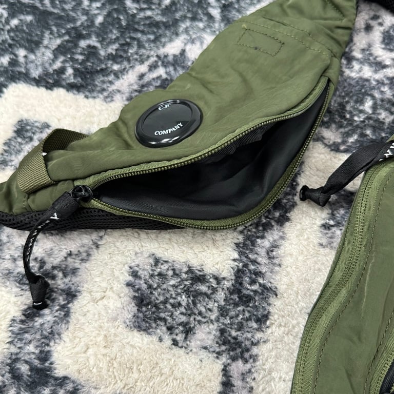 C.P. Company Nylon Bungee Sling Bag Grey - 15