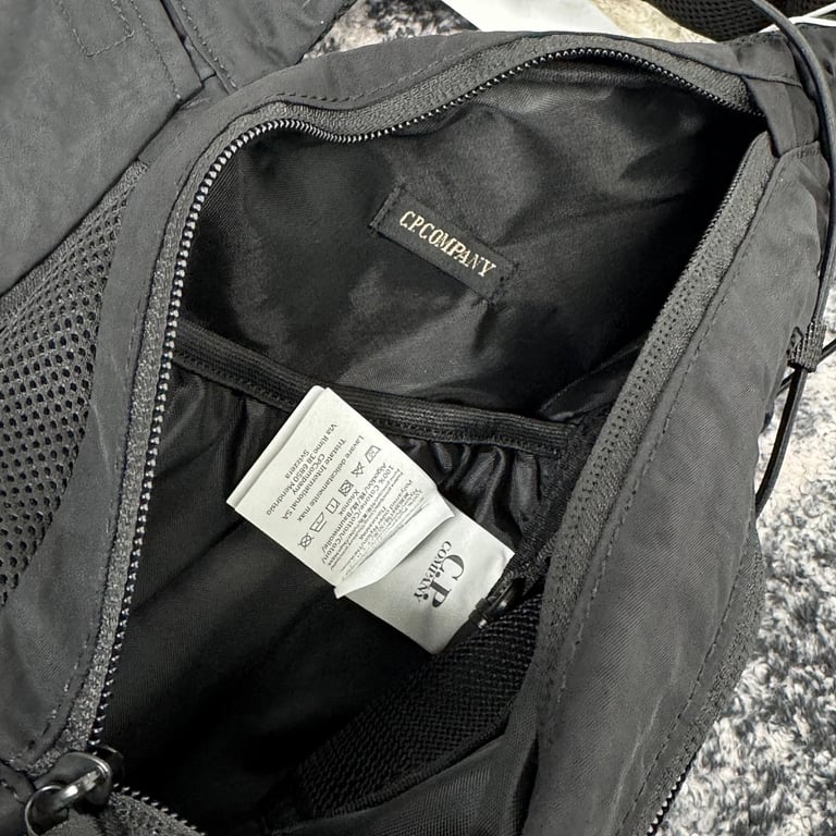 C.P. Company Nylon Bungee Sling Bag Grey - 20