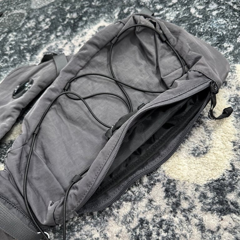 C.P. Company Nylon Bungee Sling Bag Grey - 50