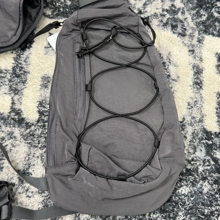 C.P. Company Nylon Bungee Sling Bag Grey - 6
