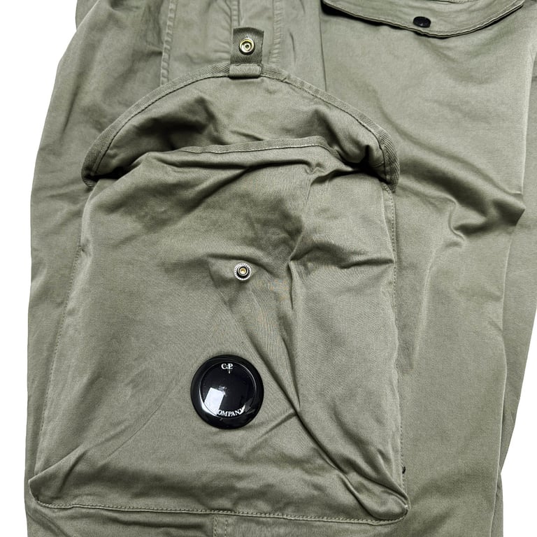 C.P. Company Loose Fit Cargo Pants - 14