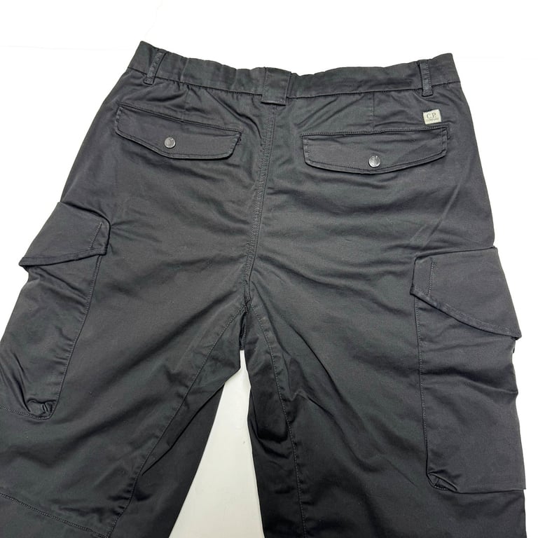 C.P. Company Loose Fit Cargo Pants - 40