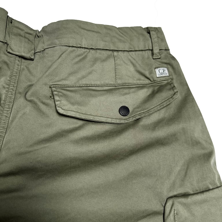 C.P. Company Loose Fit Cargo Pants - 10