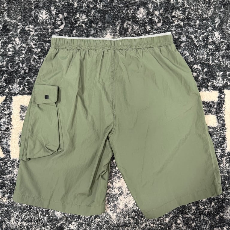 C.P. Company Nylon Lens Cargo Shorts - 22