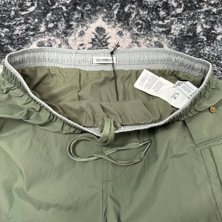 C.P. Company Nylon Lens Cargo Shorts - 24