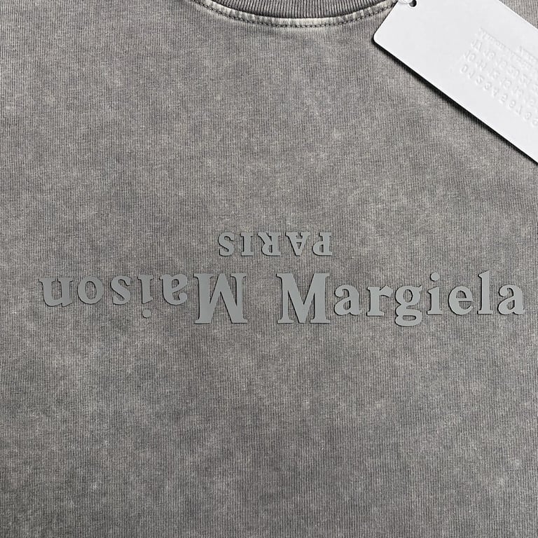 Maison Margiela Inverted Logo T-shirt - 15