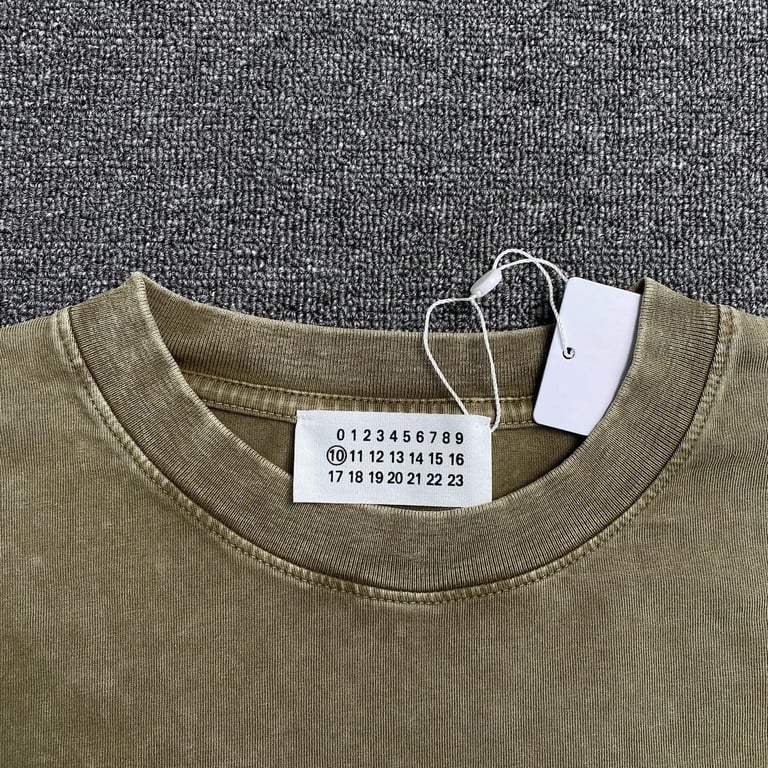 Maison Margiela Inverted Logo T-shirt - 21