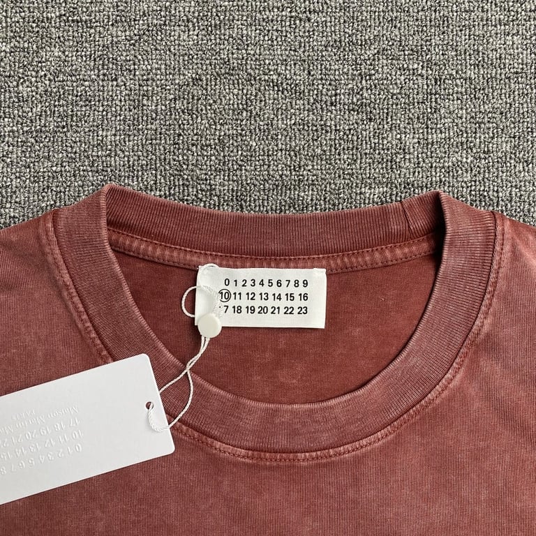 Maison Margiela Inverted Logo T-shirt - 5