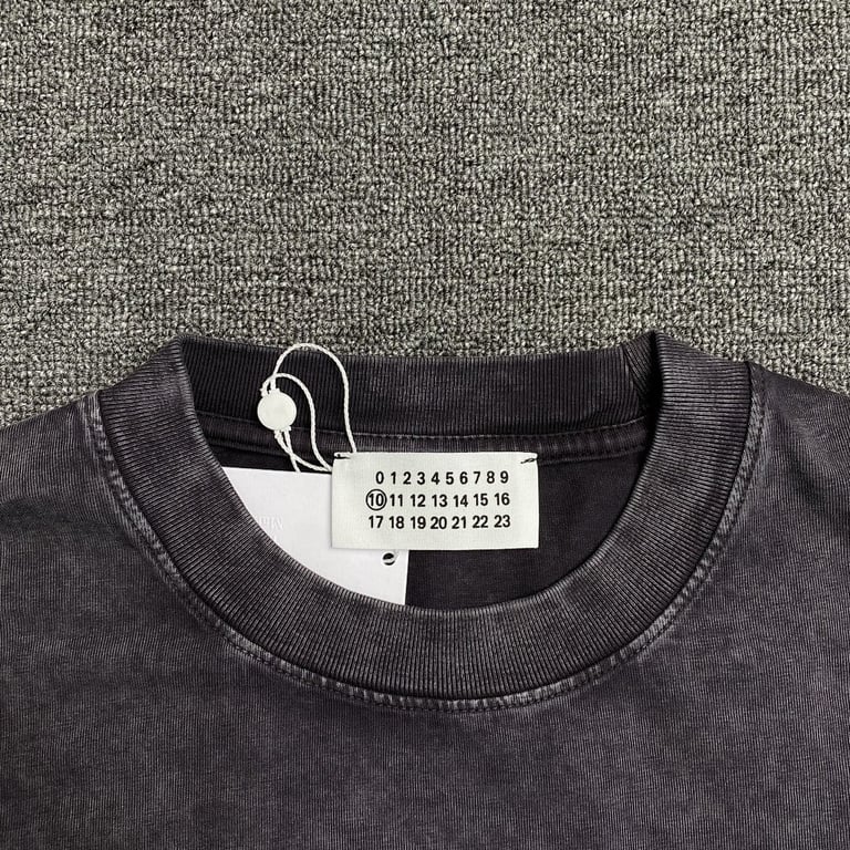 MM6 Maison Margiela Numeric Logo T-shirt - 10