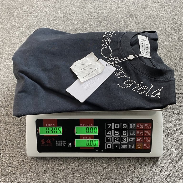 MM6 Maison Margiela Gradient Studded Logo Tee - 9