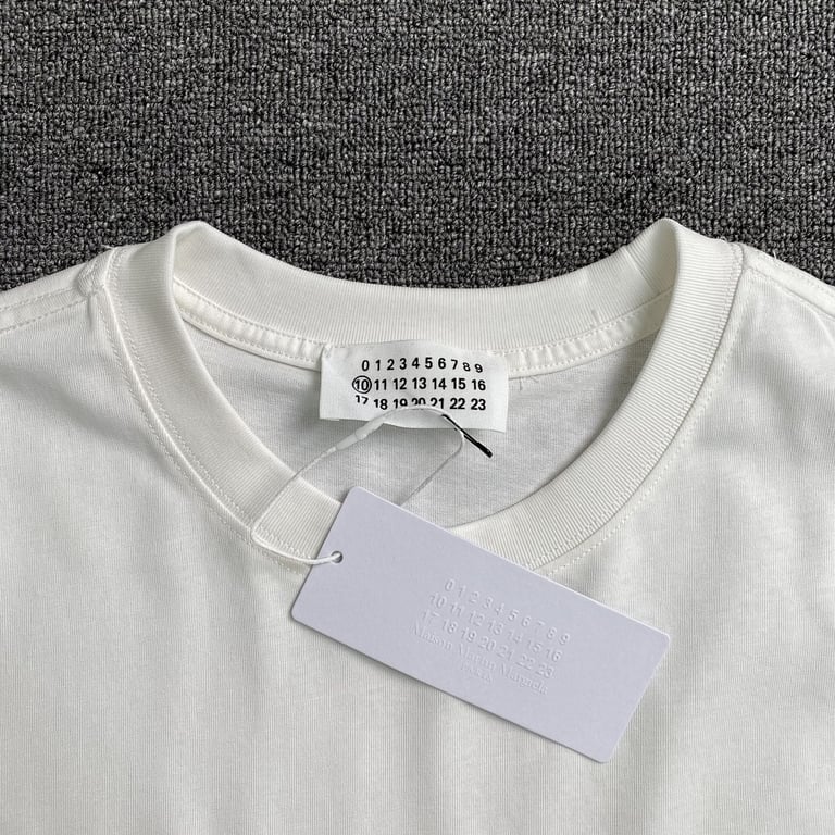 Maison Margiela MM6 Graphic T-shirt - 11
