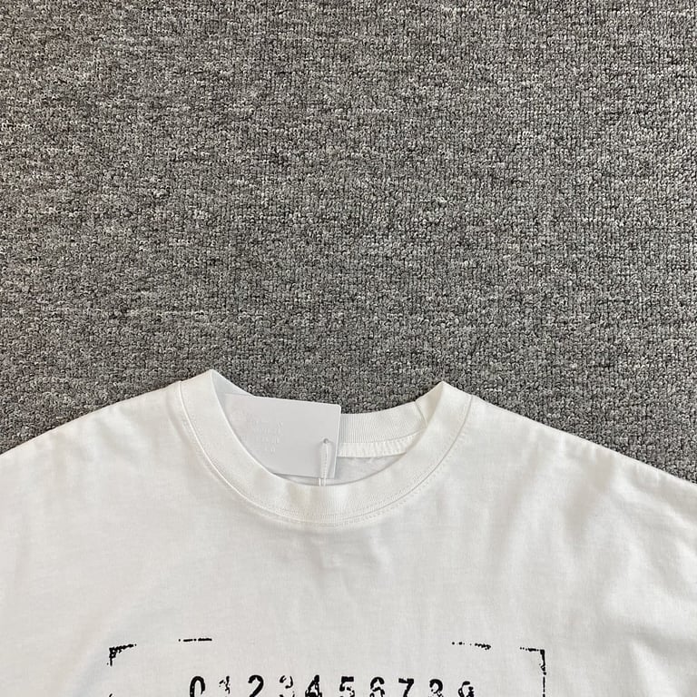 Maison Margiela Distressed Numeric Logo T-shirt - 20