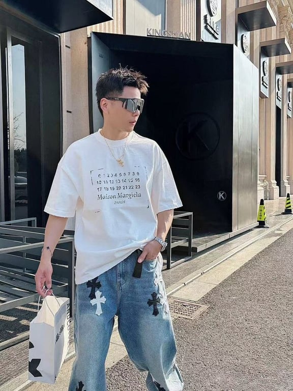 Maison Margiela Distressed Numeric Logo T-shirt - 7
