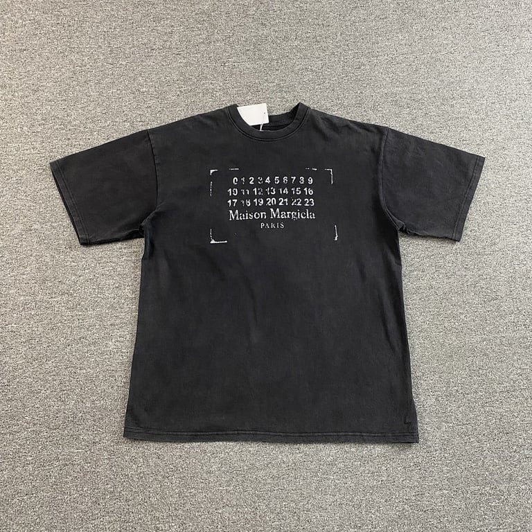 Maison Margiela Distressed Numeric Logo T-shirt - 9