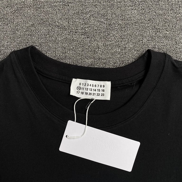MM6 Maison Margiela Graphic T-shirt - 15