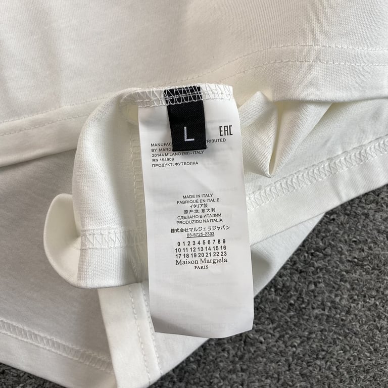 Maison Margiela Distressed Numeric Logo T-shirt - 14