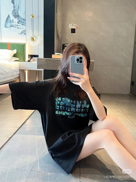 Maison Margiela Distressed Numeric Logo T-shirt - 8