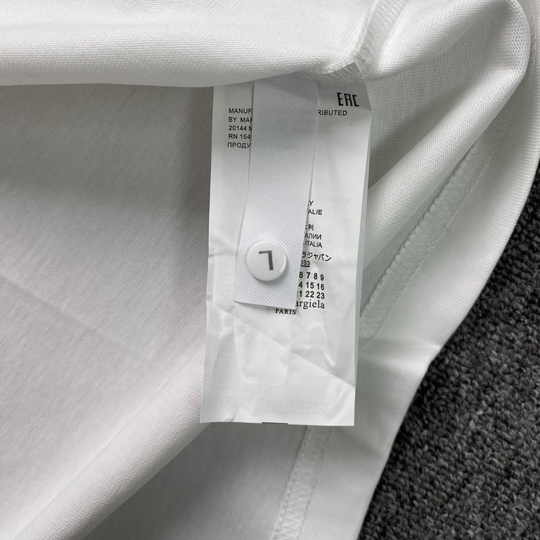 MM6 Maison Margiela Graphic T-shirt - 4